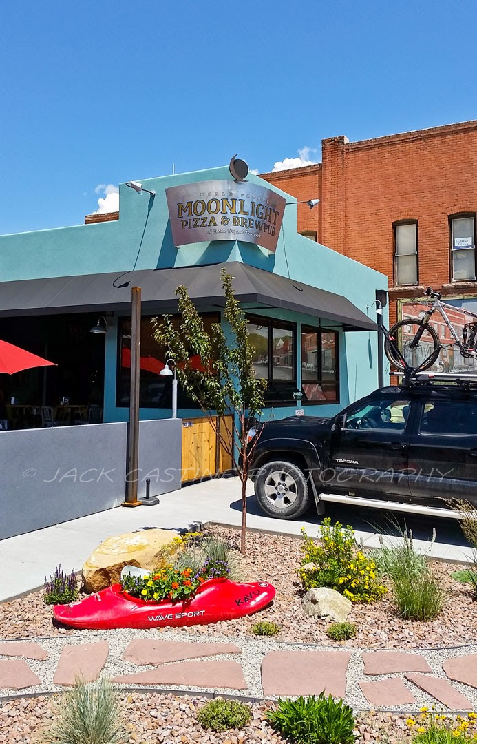  2017 07 23 - Great Pizza and Craft Beers - Moonlite Pizza and Brew Pub, Salida, CO (Credit: Tim Hannifin) 