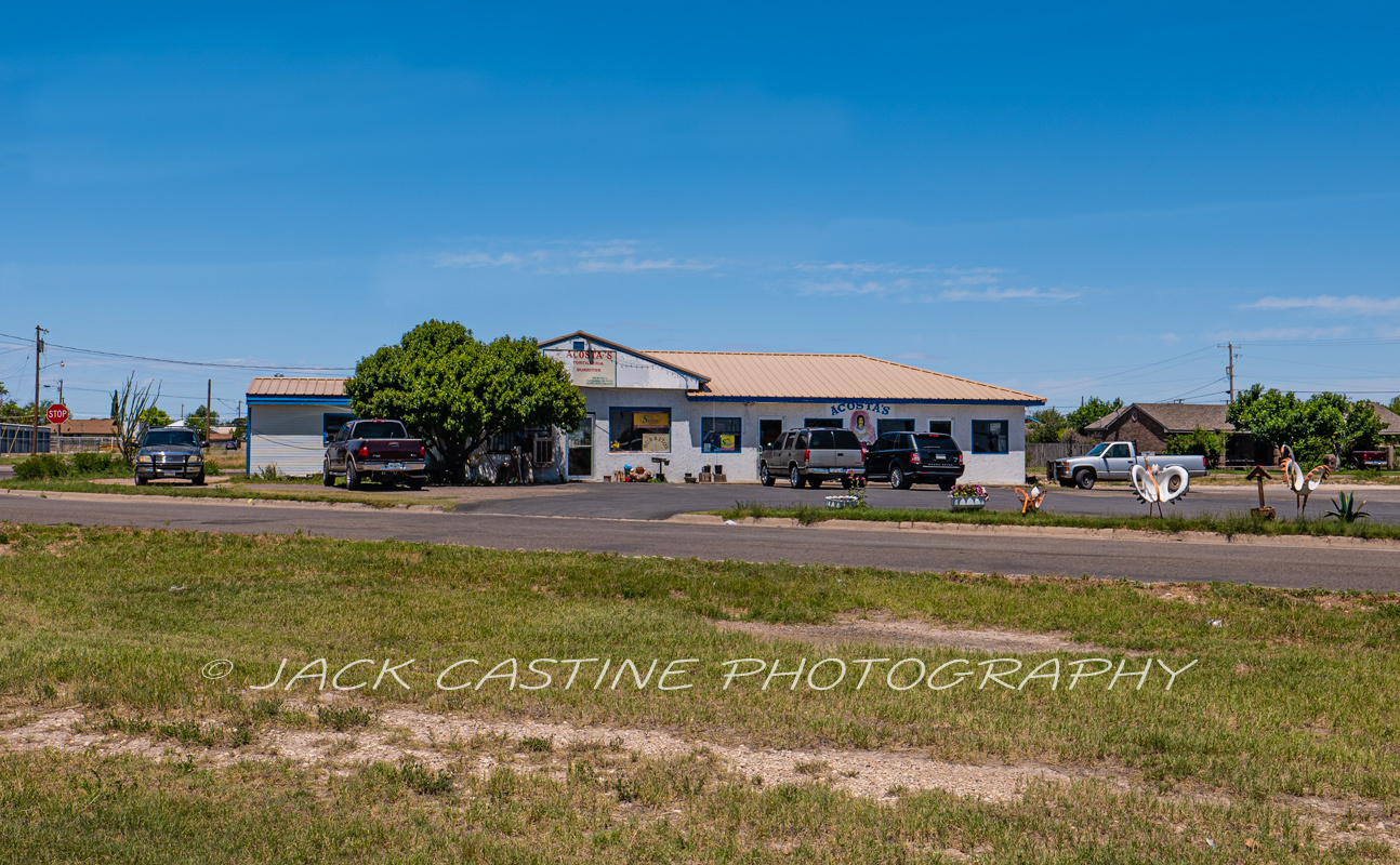  2020 05 24 - Acosta's Taqueria - Fort Stockton, TX (It grew 3 times larger since 2000) 