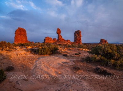  2020 11 26 - Balanced Rock Sunset - Arches NP - Moab, Utah 